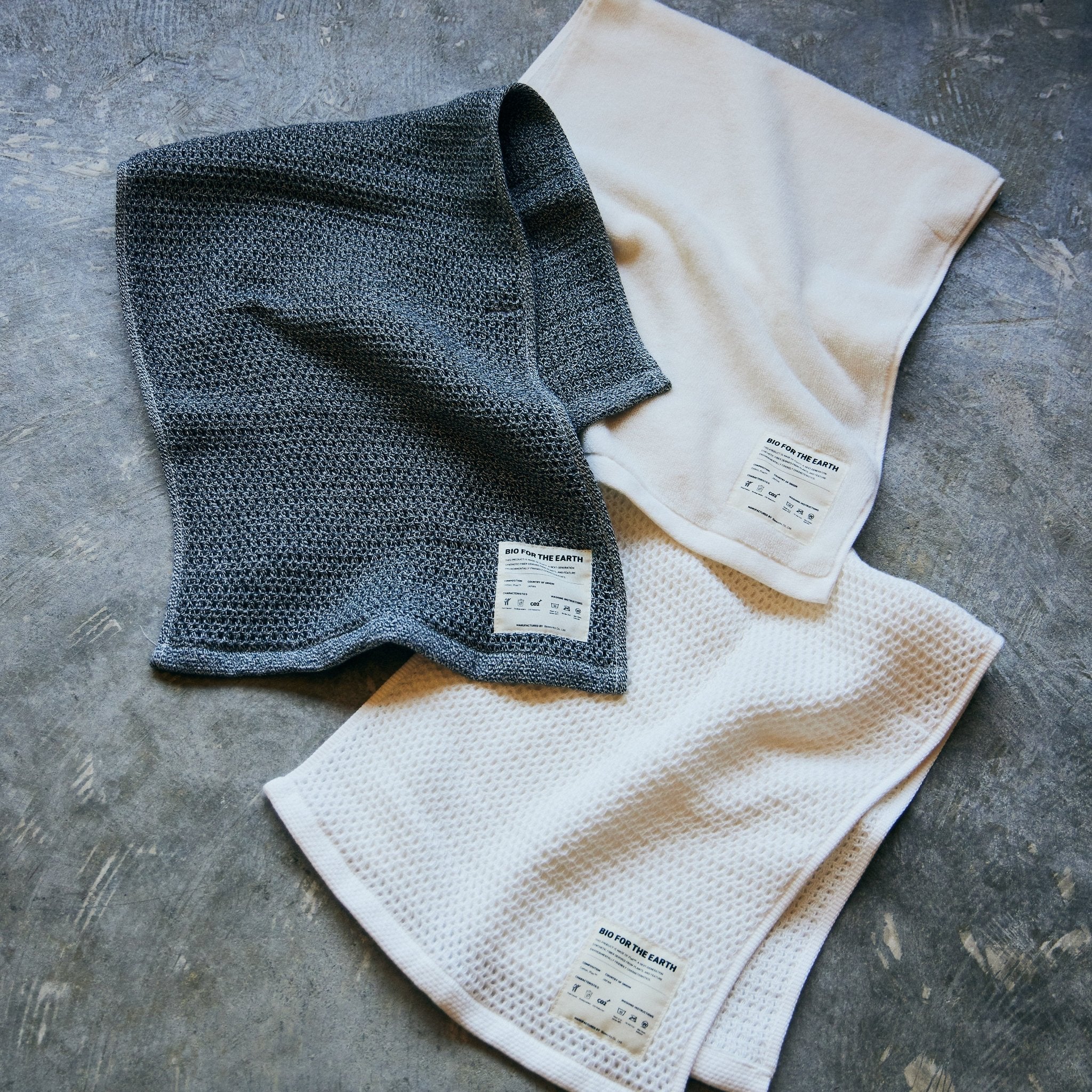 BIO FOR THE EARTH【DECOBOKO】フェイスタオル – bio ONLINE STORE
