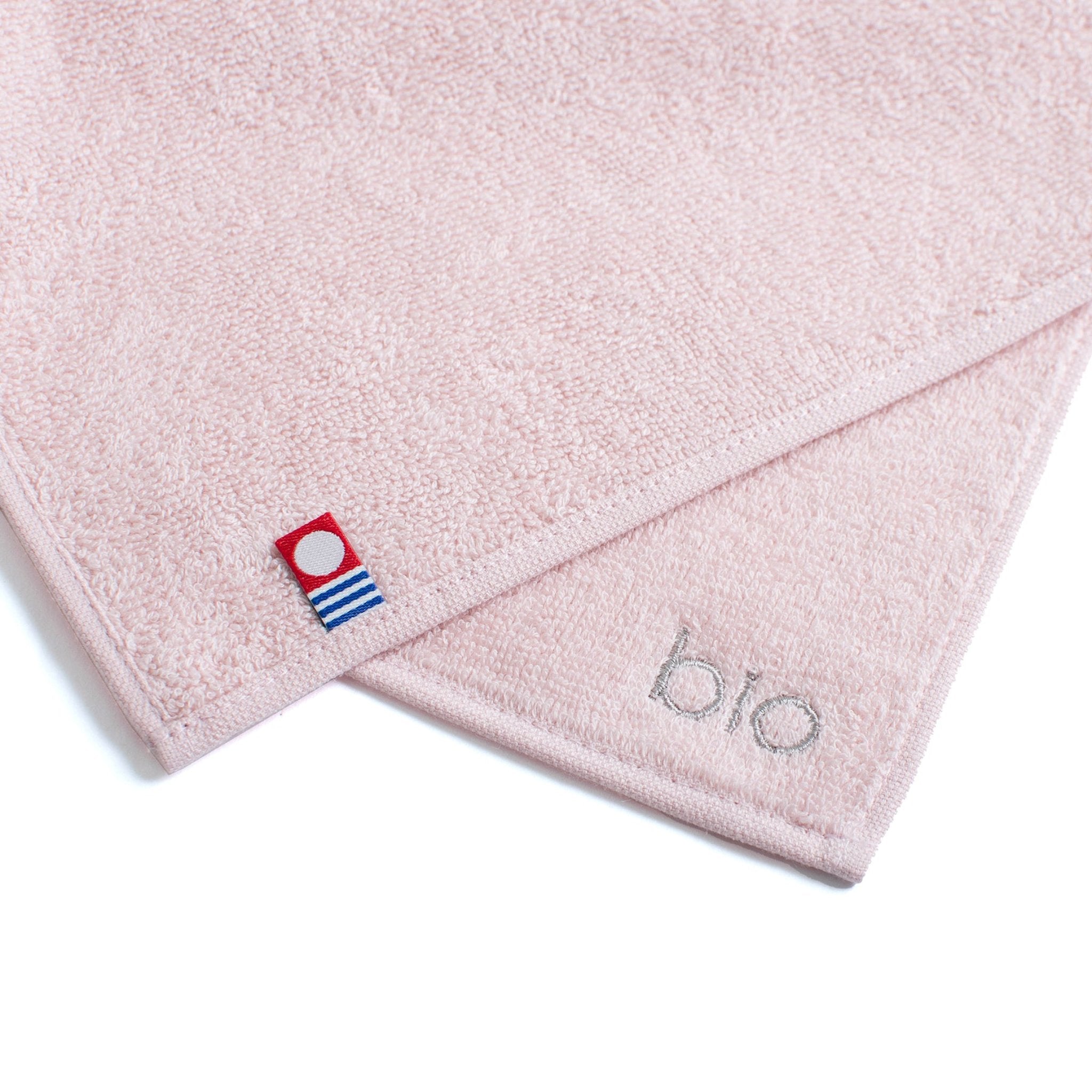 bio_hand-10008_2048x.jpg?v=